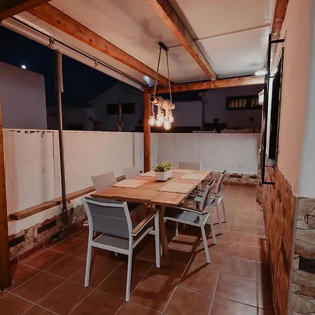 Vakantiehuis Ferienbungalow Mit Grill, Garten Und Terrasse